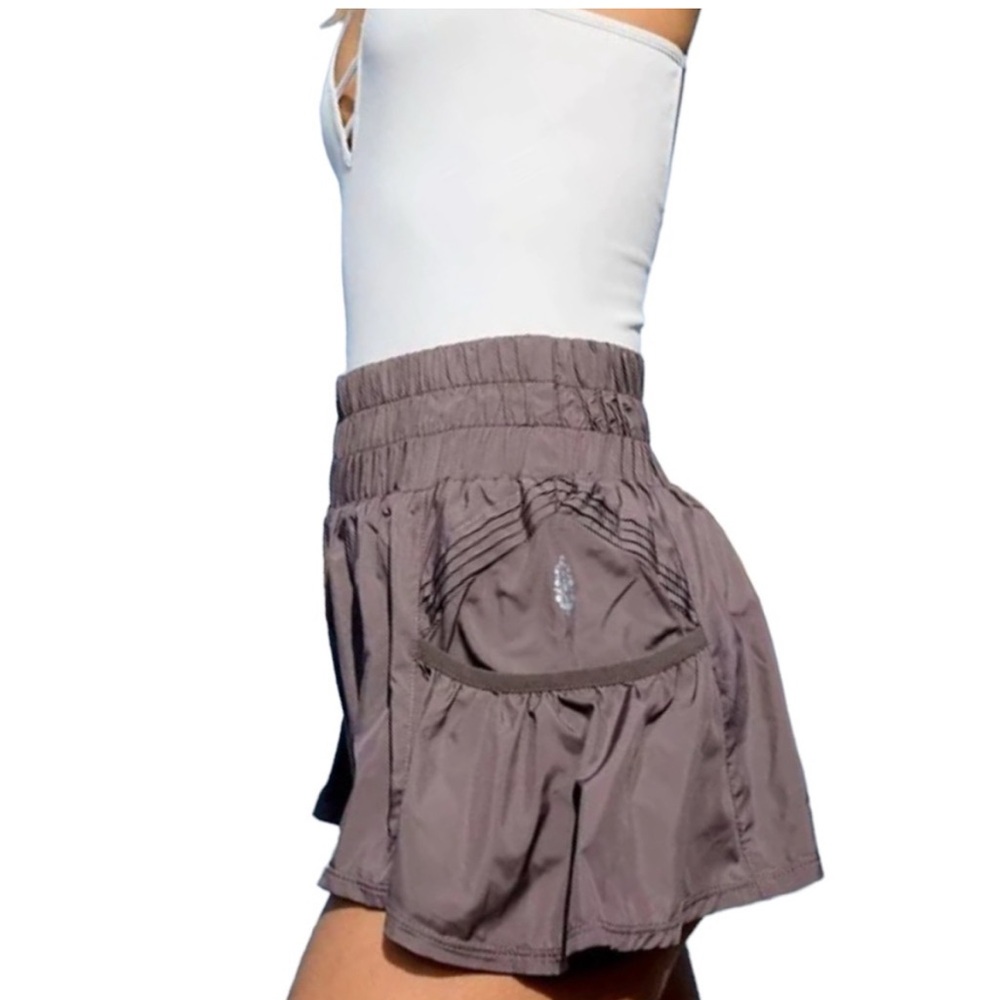 Free People Movement Shorts Women’s‎ size M Brown Get Your Flirt On